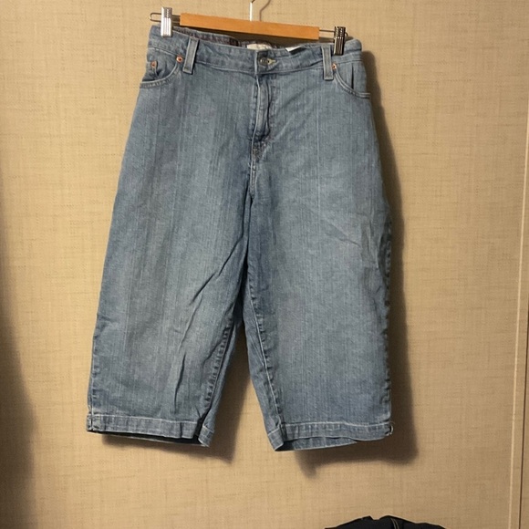 LEVIS 515 Pants - Denim Capris for Women